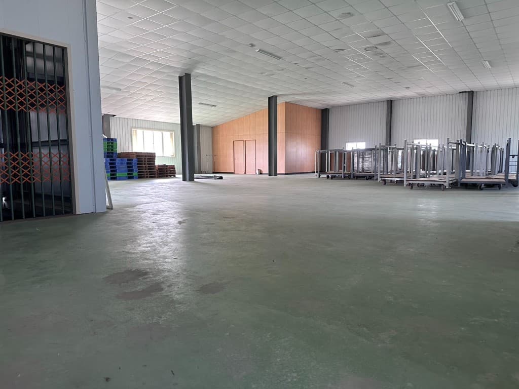 龍潭漂亮大腹地挑高鋼構廠房現場照片 8