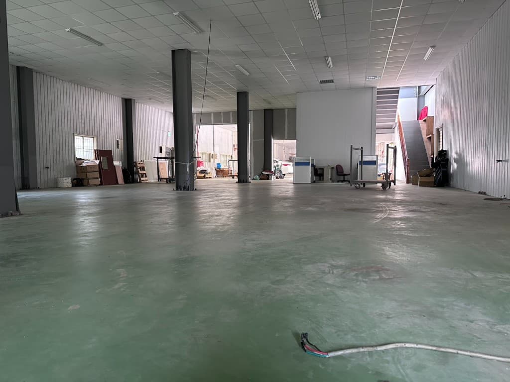 龍潭漂亮大腹地挑高鋼構廠房現場照片 9