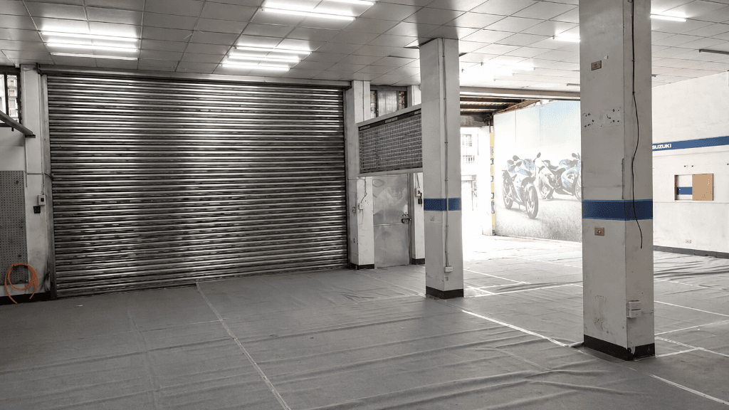 桃園市區大腹地挑高廠店現場照片 2
