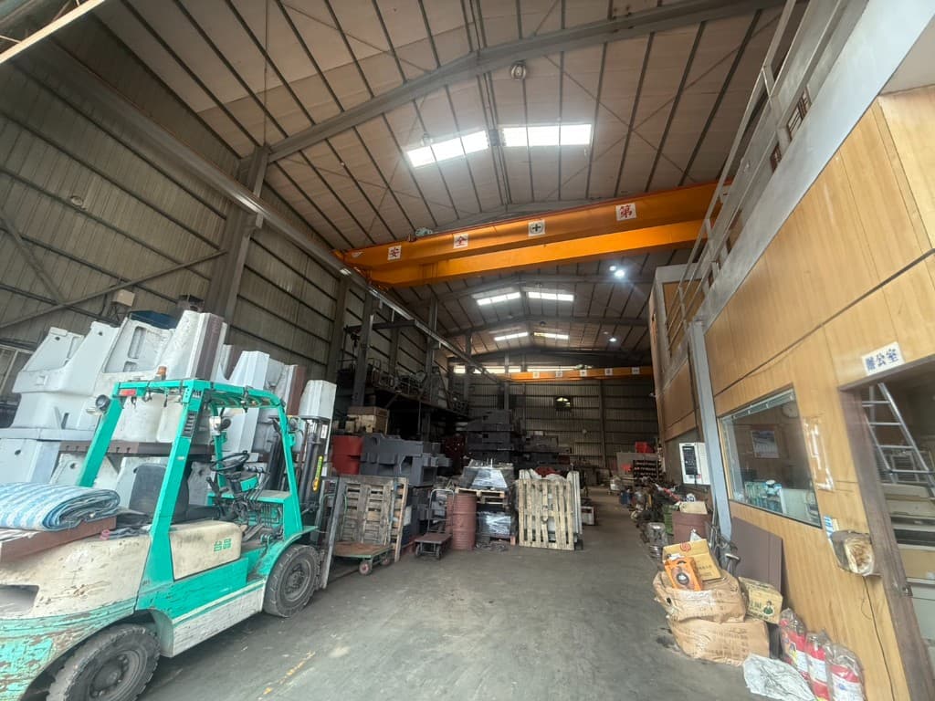 林口工二旁特登挑高倉庫廠房照片